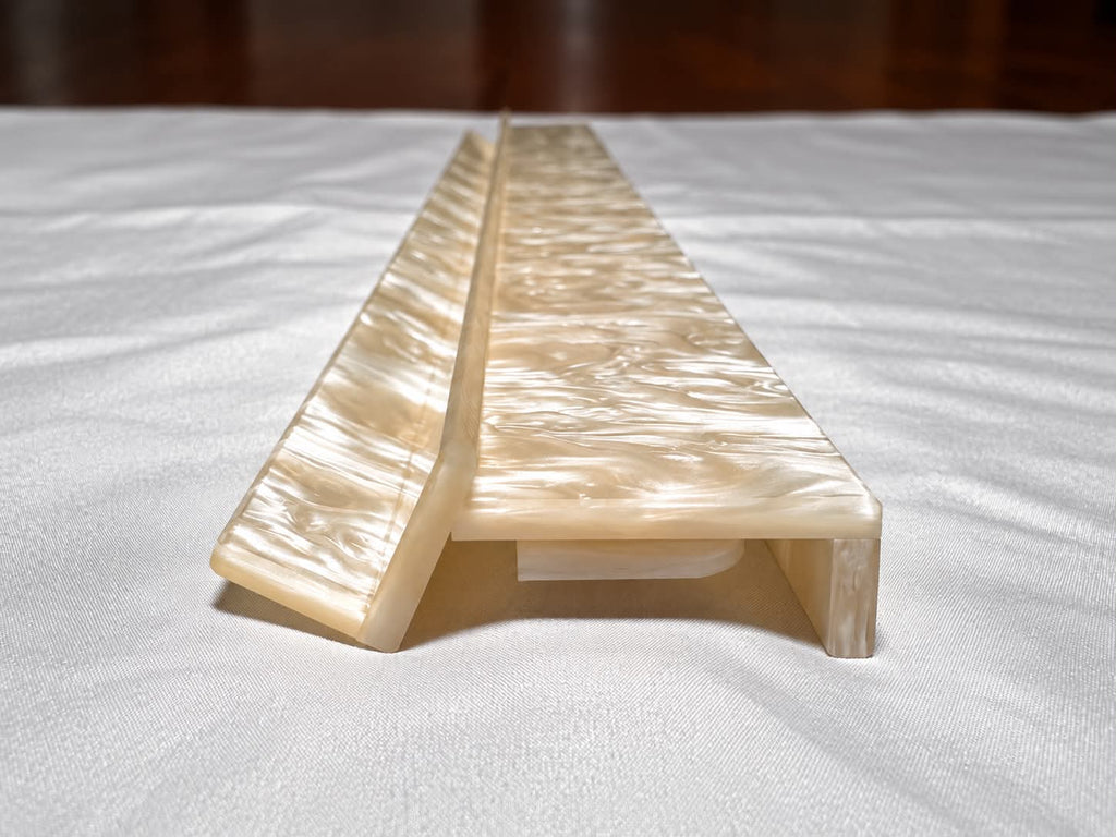 Ivory Pearl Scalloped Mahjong Racks