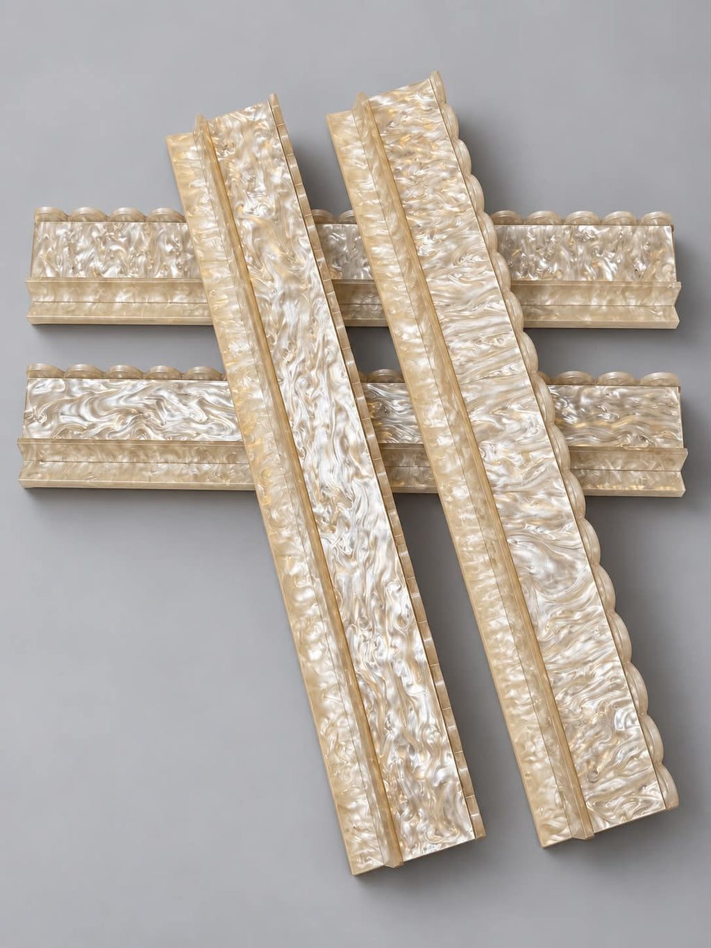 Ivory Pearl Scalloped Mahjong Racks